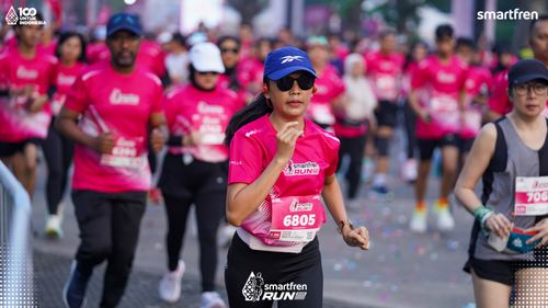 Race photo from Smartfren Run 2025 