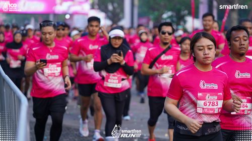 Race photo from Smartfren Run 2025 