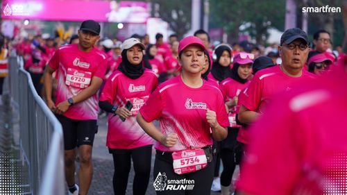 Race photo from Smartfren Run 2025 