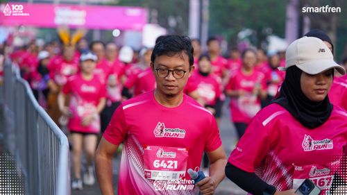 Race photo from Smartfren Run 2025 