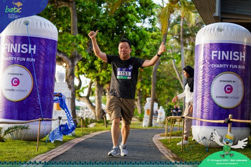 Race photo from Telin Batic 2024 Photo Search