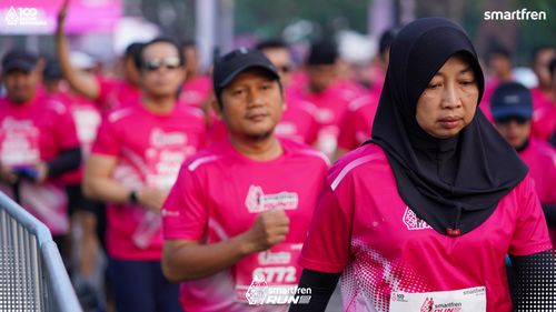 Race photo from Smartfren Run 2025 