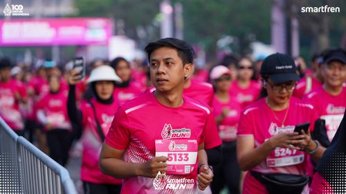Race photo from Smartfren Run 2025 