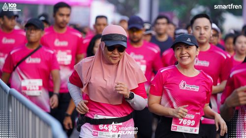 Race photo from Smartfren Run 2025 