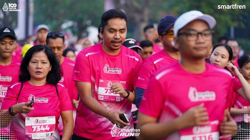 Race photo from Smartfren Run 2025 