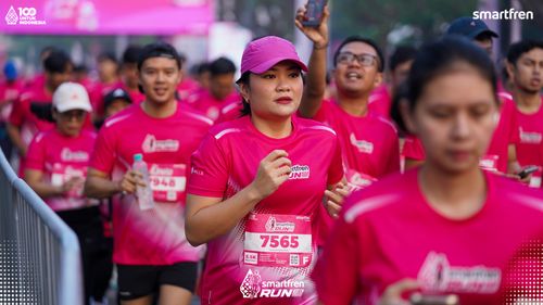 Race photo from Smartfren Run 2025 