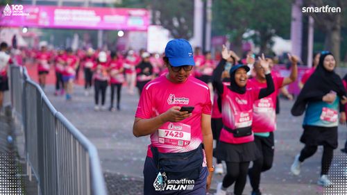 Race photo from Smartfren Run 2025 