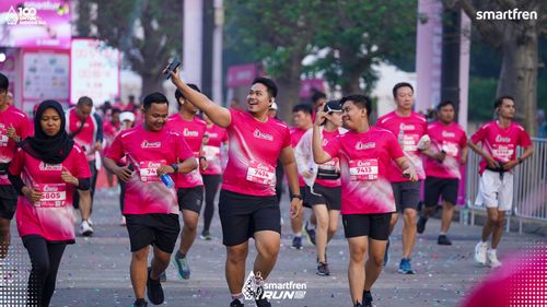 Race photo from Smartfren Run 2025 