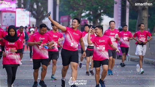 Race photo from Smartfren Run 2025 