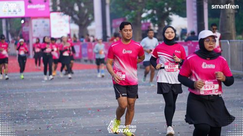 Race photo from Smartfren Run 2025 