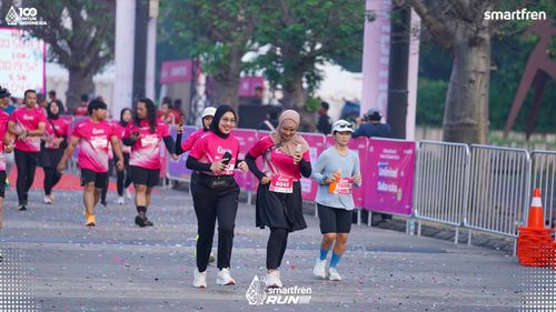 Race photo from Smartfren Run 2025 