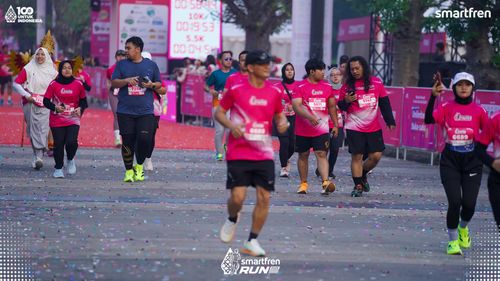 Race photo from Smartfren Run 2025 