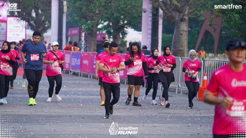Race photo from Smartfren Run 2025 