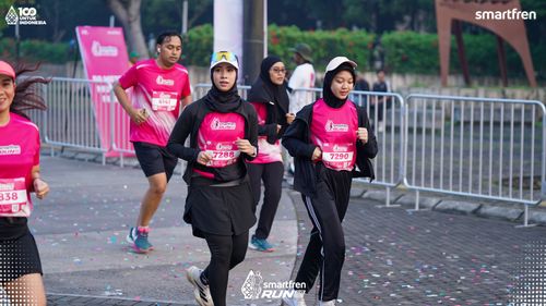 Race photo from Smartfren Run 2025 