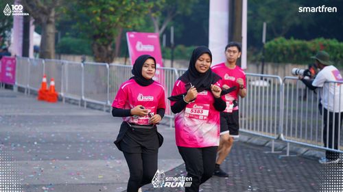 Race photo from Smartfren Run 2025 