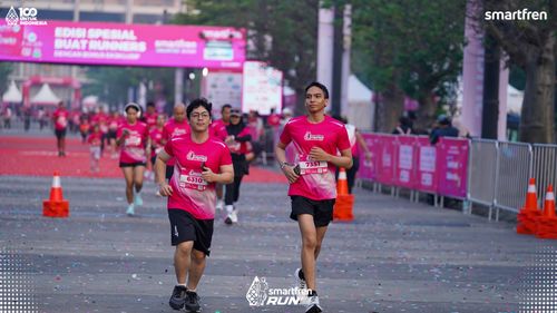 Race photo from Smartfren Run 2025 