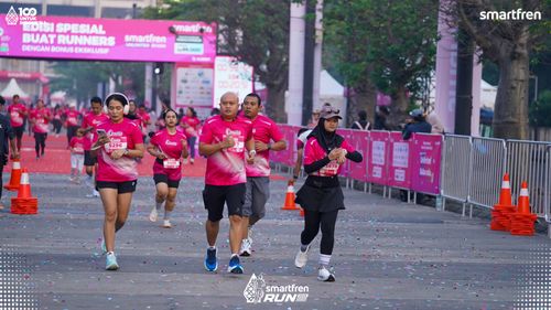 Race photo from Smartfren Run 2025 