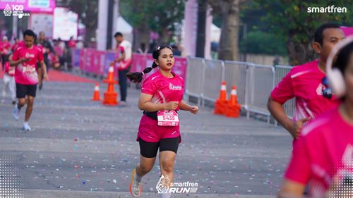 Race photo from Smartfren Run 2025 