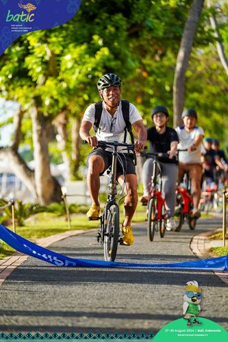 Race photo from Telin Batic 2024 Photo Search