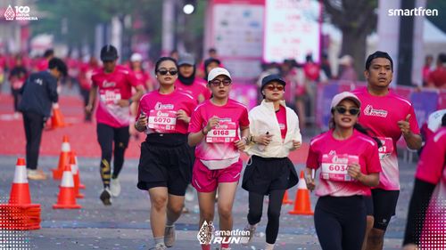 Race photo from Smartfren Run 2025 