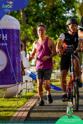 Race photo from Telin Batic 2024 Photo Search