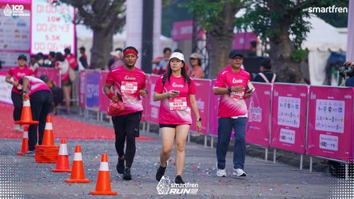 Race photo from Smartfren Run 2025 