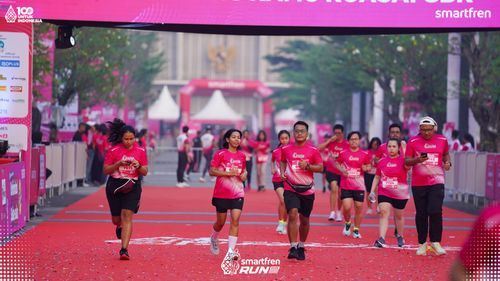 Race photo from Smartfren Run 2025 