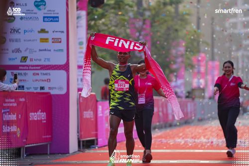Race photo from Smartfren Run 2025 