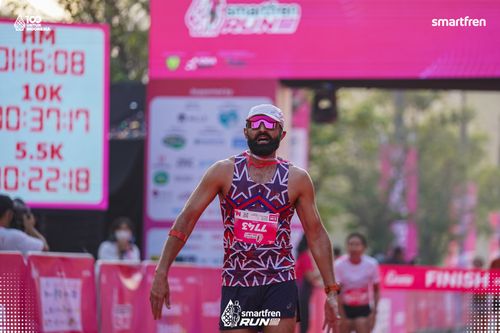 Race photo from Smartfren Run 2025 