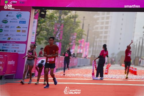 Race photo from Smartfren Run 2025 