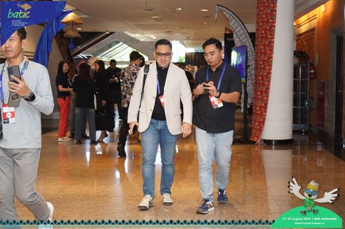 Race photo from Telin Batic 2024 Photo Search