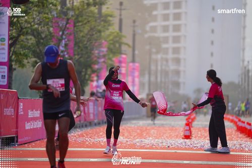Race photo from Smartfren Run 2025 
