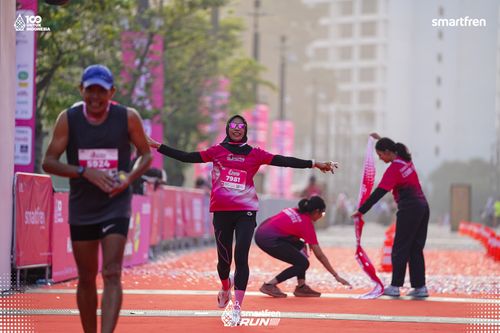 Race photo from Smartfren Run 2025 