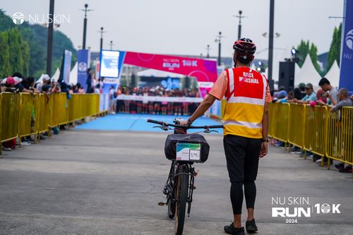 Race photo from Nu Skin Run 10K