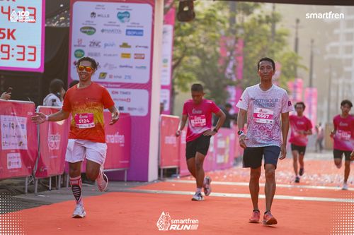 Race photo from Smartfren Run 2025 