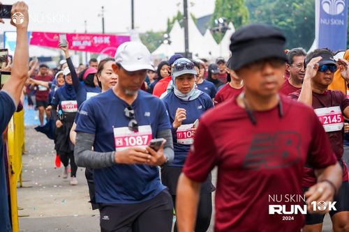 Race photo from Nu Skin Run 10K
