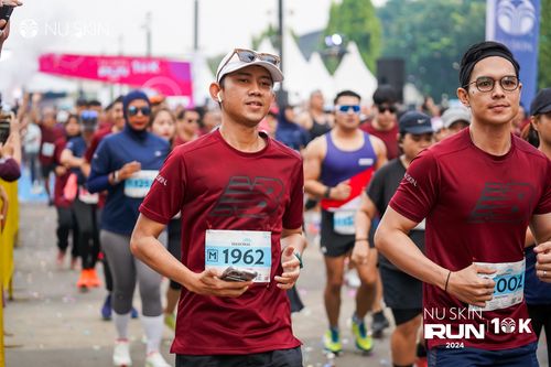 Race photo from Nu Skin Run 10K