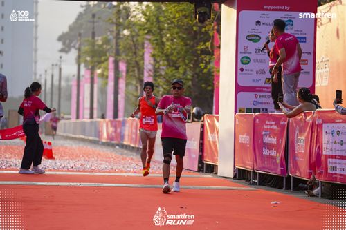 Race photo from Smartfren Run 2025 