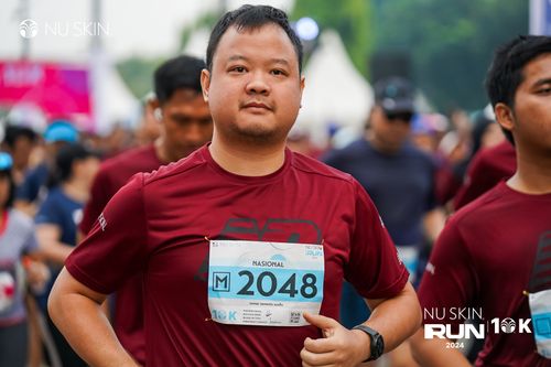 Race photo from Nu Skin Run 10K
