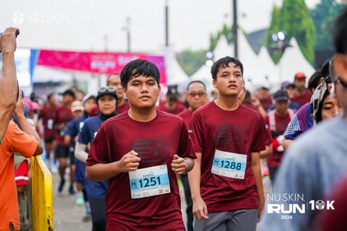 Race photo from Nu Skin Run 10K