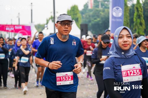 Race photo from Nu Skin Run 10K