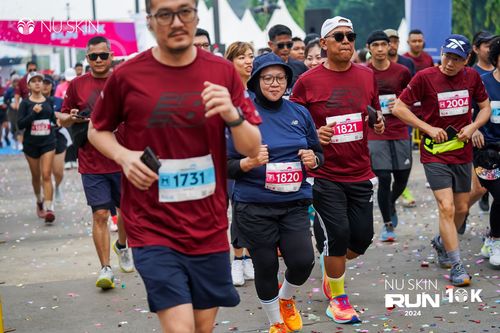 Race photo from Nu Skin Run 10K