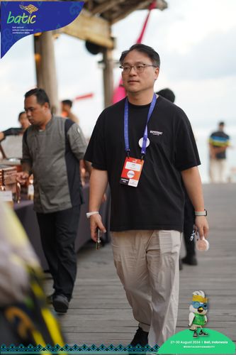 Race photo from Telin Batic 2024 Photo Search