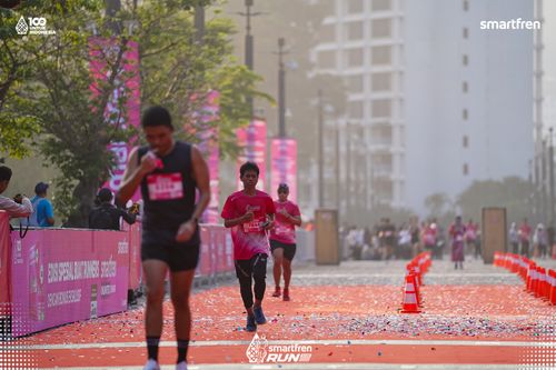 Race photo from Smartfren Run 2025 