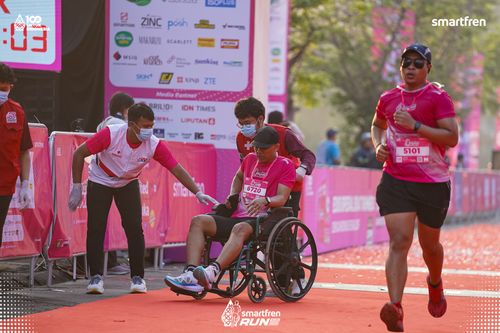 Race photo from Smartfren Run 2025 