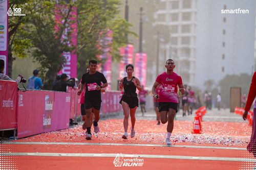 Race photo from Smartfren Run 2025 