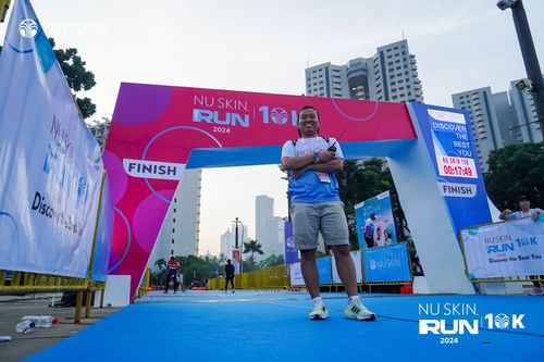 Race photo from Nu Skin Run 10K