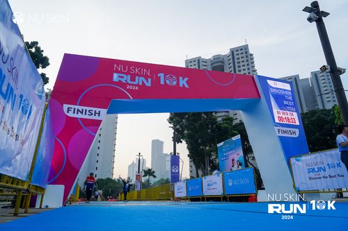 Race photo from Nu Skin Run 10K