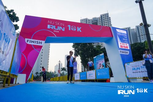 Race photo from Nu Skin Run 10K