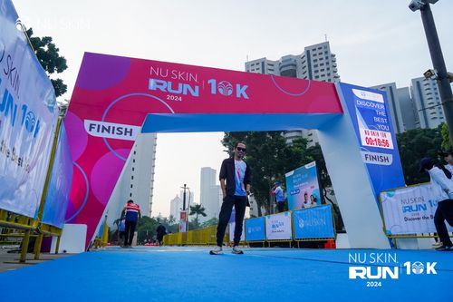 Race photo from Nu Skin Run 10K